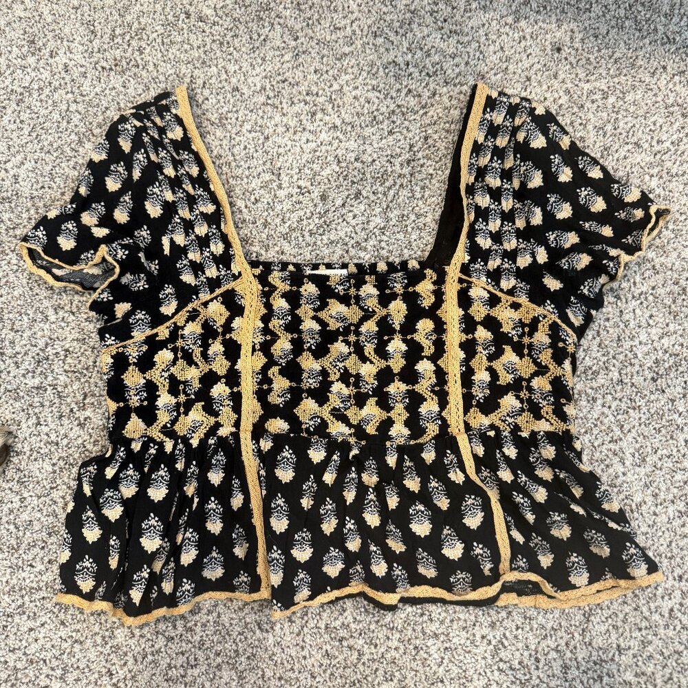 American Eagle Crop Top